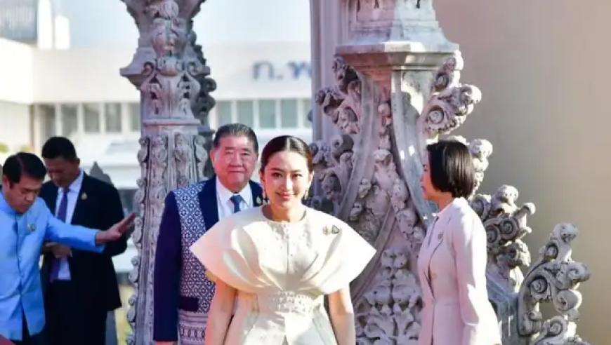 澳門管家婆100%免費資料,馬斯克的政治豪賭,準(zhǔn)確資料解釋落實_入門版V3.90